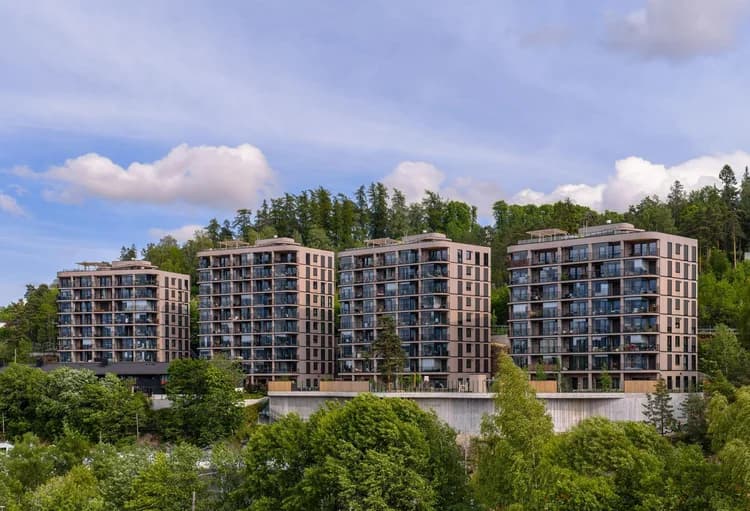 Tak & Fasade utført i Sande av 90 Grader AS